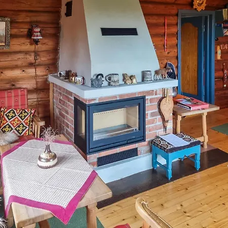 Three-bedroom In Sjusjoen